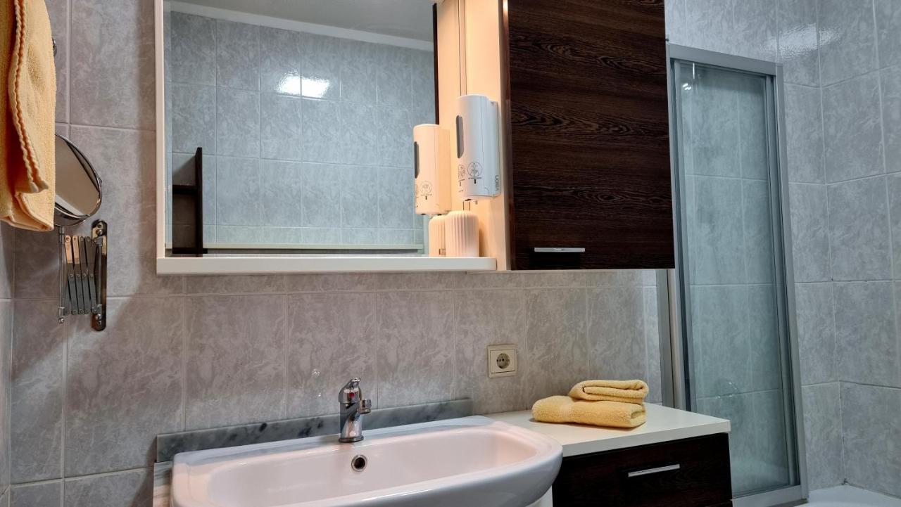 Boutique Appartamento Bacchus Marling Exterior foto
